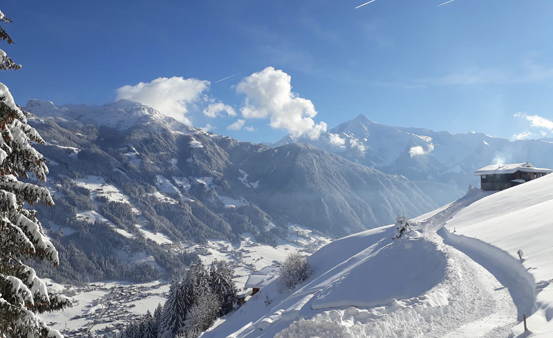 ferienhuette-tirol-panoramahuette-winter-06