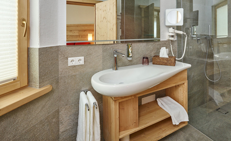 Die Löwen Chalets bieten voll ausgestattete Badezimmer für den optimalen Komfort