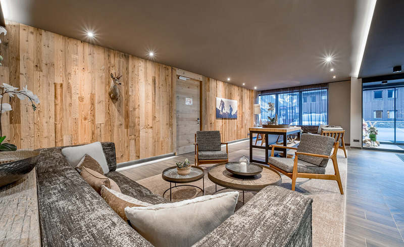 alpenparks-hotel-arlberg-rezeption