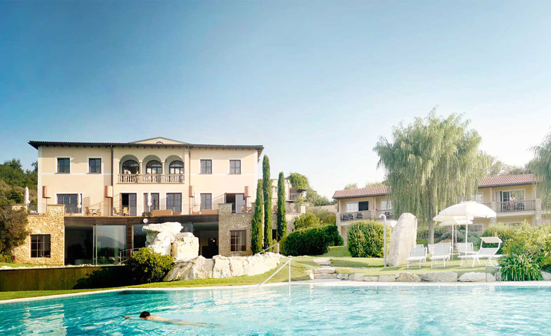 Außenansicht des ADLER MED Resorts in Italien