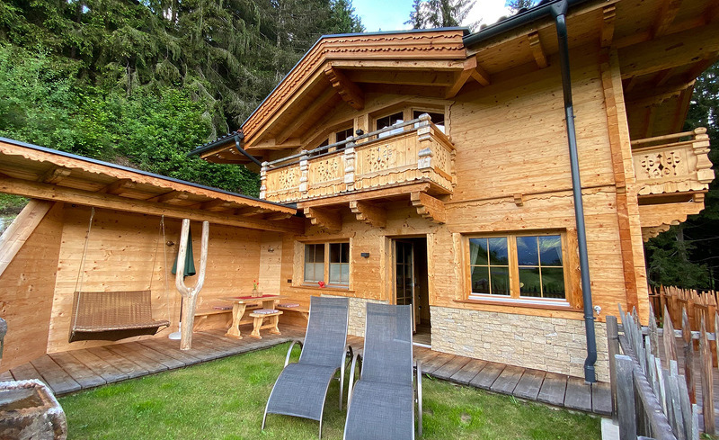 ferienhuette-tirol-chalet-waldschloessl-sommer-05