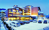 Außenansicht des Design Hotels Alpen-Karawanserai im Winter