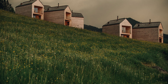 peterhof-chalets-sommer-07