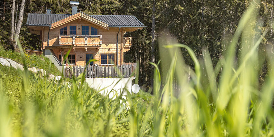 ferienhuette-tirol-chalet-waldschloessl-sommer-08