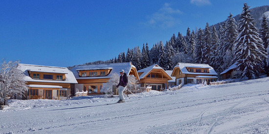 trattlers-hof-chalets-winter-05