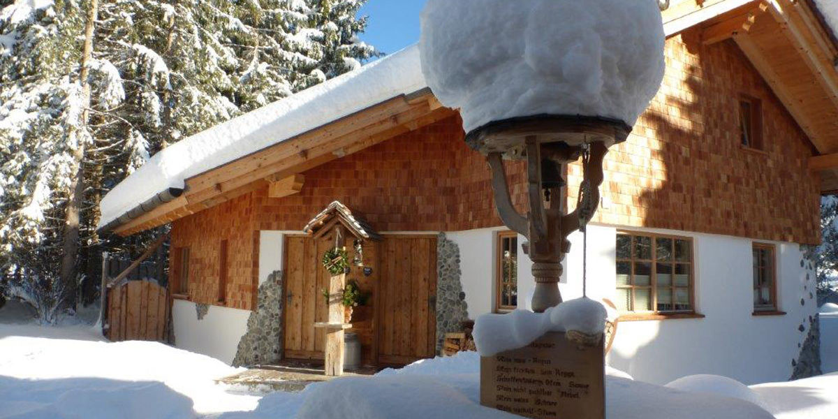 Winterparadies erleben bei einem Winterurlaub in den Almhütten Moll im Tannheimer Tal