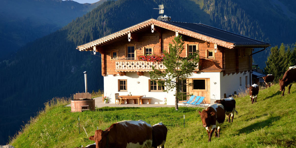 Sommerurlaub in Saalbach-Hinterglemm in Salzburg auf der Alm in der Wallegg-Lodge
