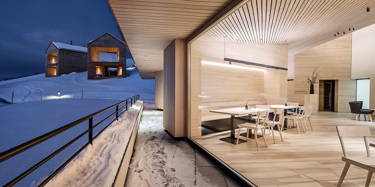 peterhof-restaurant-winter-01